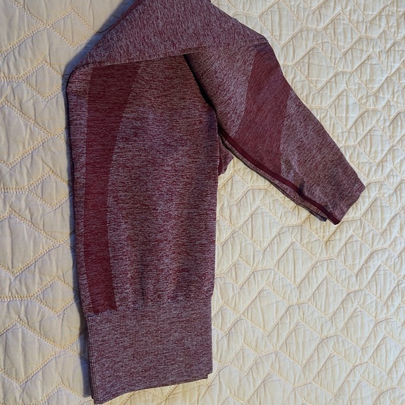 NWOT PINK (Size S) Burgundy Seamless Activewear Leggings - Picture 3 of 3